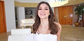 A equipe do álcool tornou o chefe ignorante e depois fez sexo com a esposa do chefe